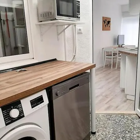 Confortable En * Έλτσε